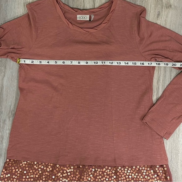 LOGO Lori Goldstein Long Sleeve Tunic T Shirt Top Mauve Gold Sequins Size S - Picture 3 of 7